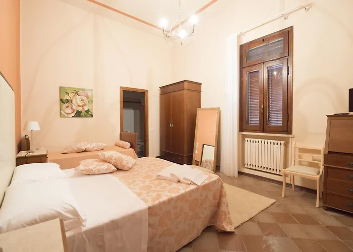 מלון Casina Dei Mille 3*